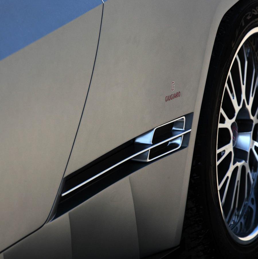  Giugiaro Quaranta Concept by Italdesign 2008 года  (фото 22 из 27)